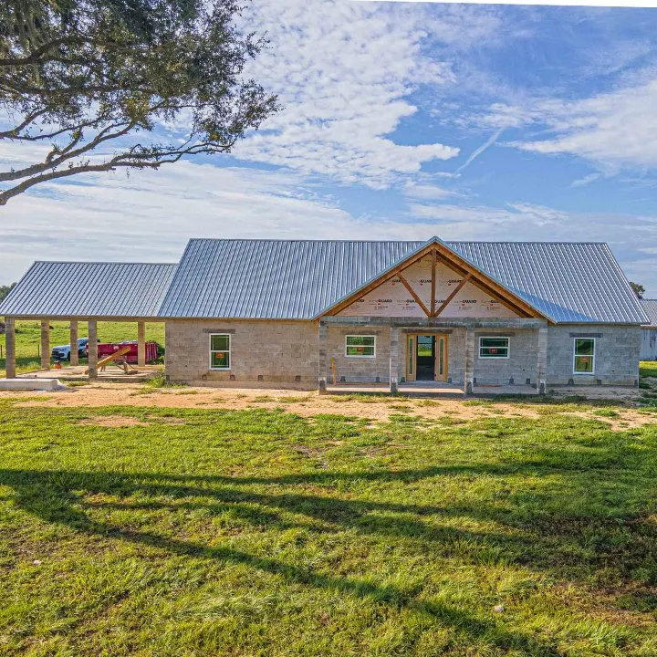 Top-rated residential roofing service after storm damage across Sorrento, FL - Stanley's Roofing