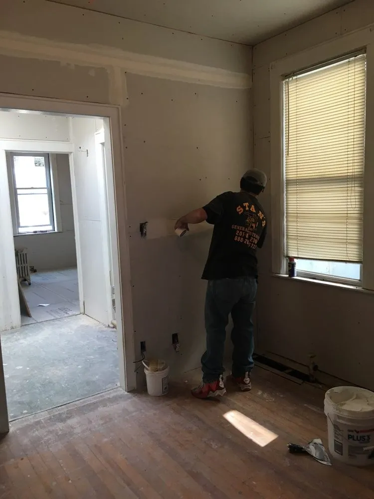 Slide of Stan's General Contracting