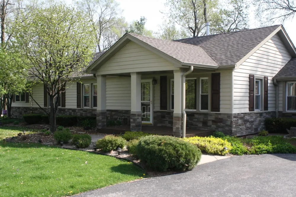 Slide of Stan's Roofing & Siding