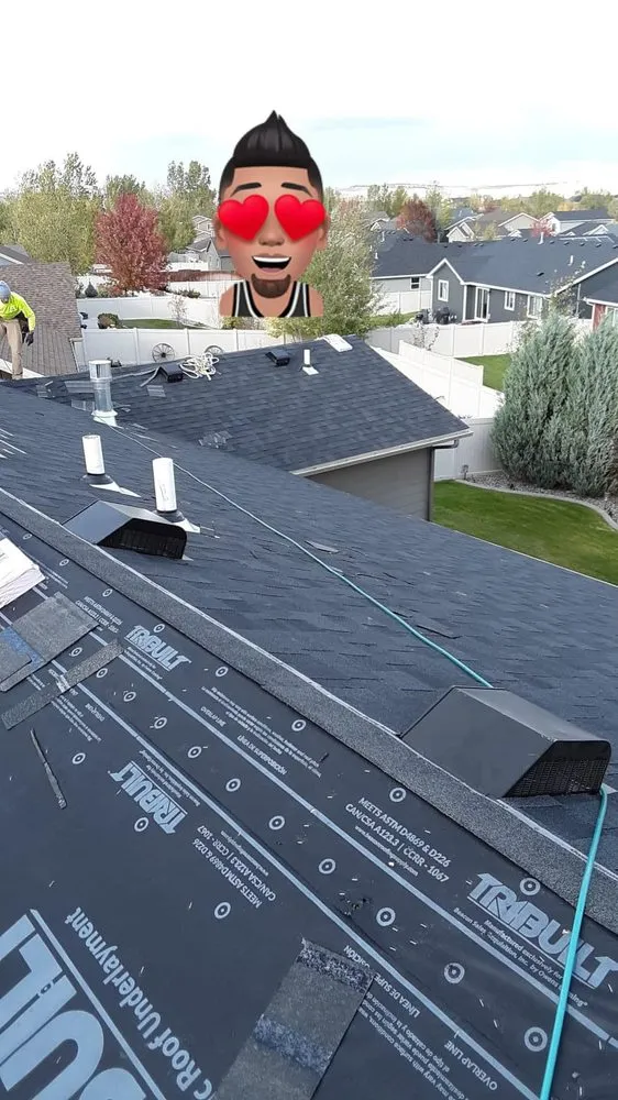 Slide of Star Boy Roofing