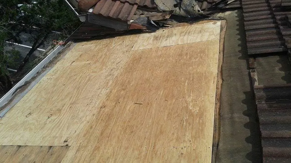 Slide of Star Capital Roofing