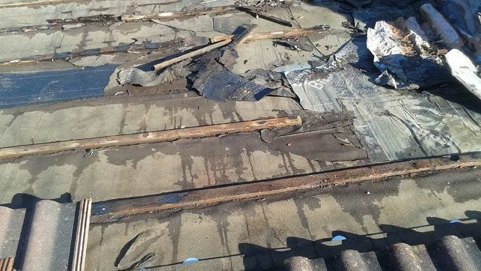 Slide of Star Capital Roofing