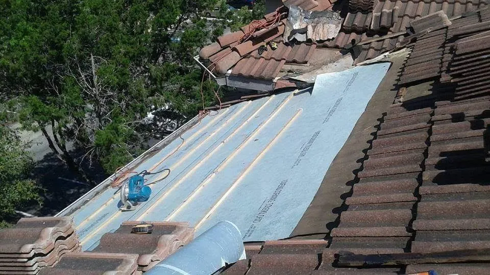 Slide of Star Capital Roofing