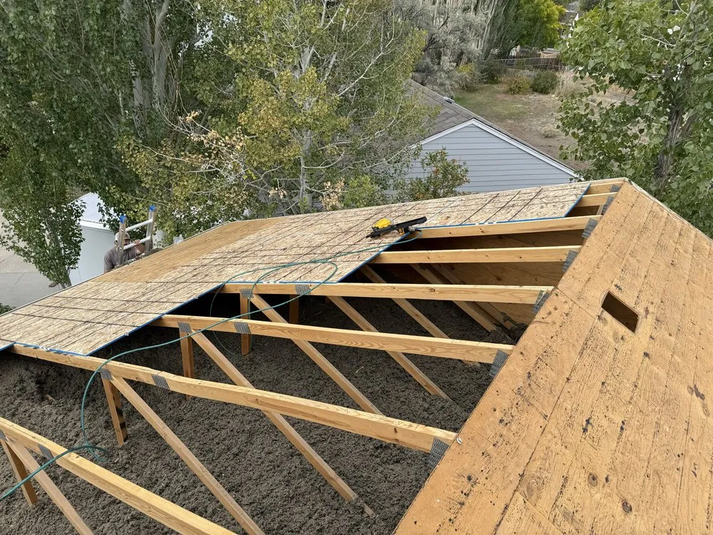 Slide of Star Roofing and Construction