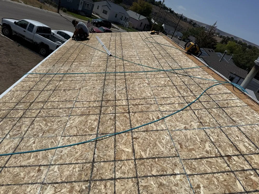 Slide of Star Roofing and Construction