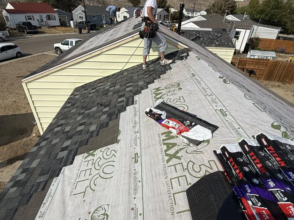 Slide of Star Roofing and Construction