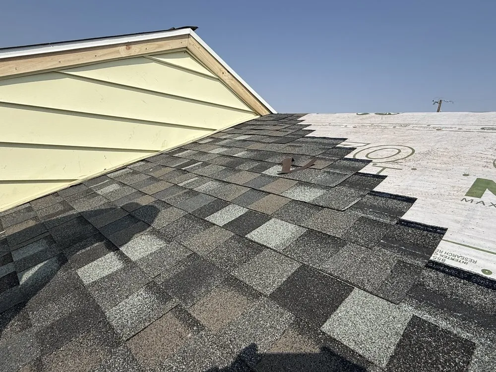 Slide of Star Roofing and Construction