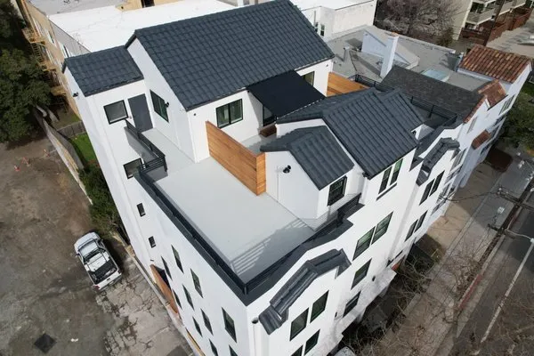 Star Waterproofing & Roofing Logo