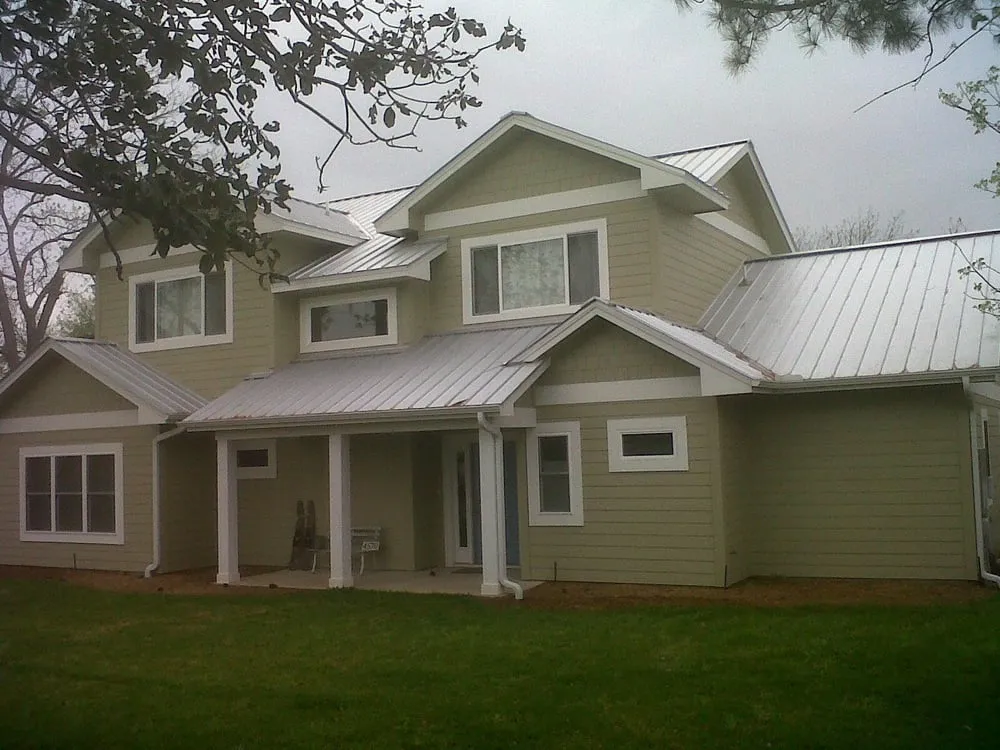 Professional flat roof repair in Round Mountain, TX by Starr Roofing & Gutters