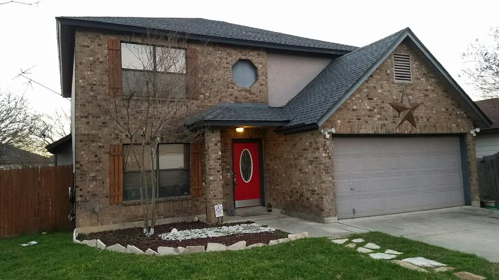 Reliable roof replacement for fast service in Round Mountain, TX by Starr Roofing & Gutters