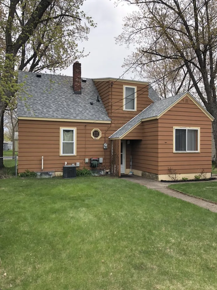 Slide of Starr Roofing