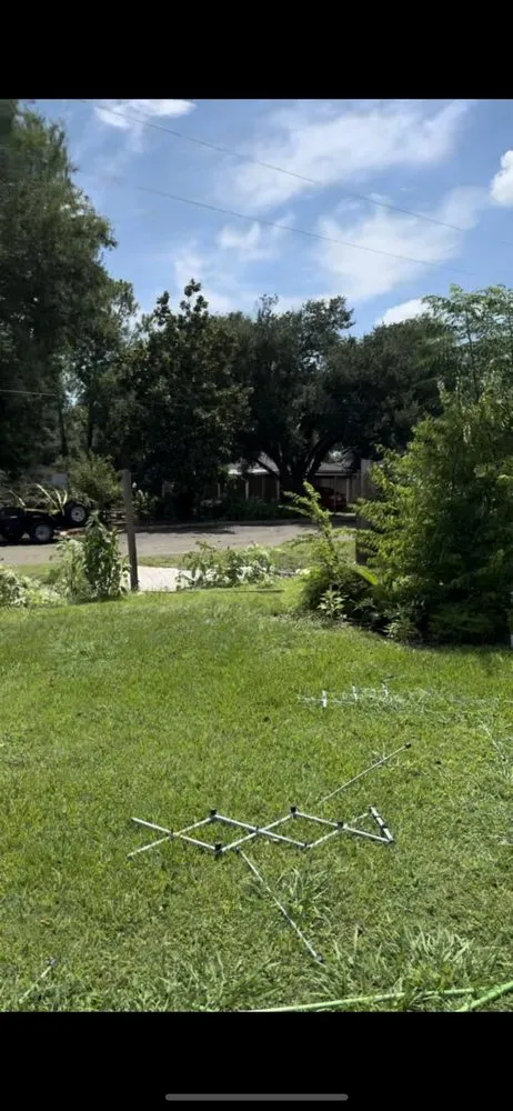 Slide of Starrz Pest Control