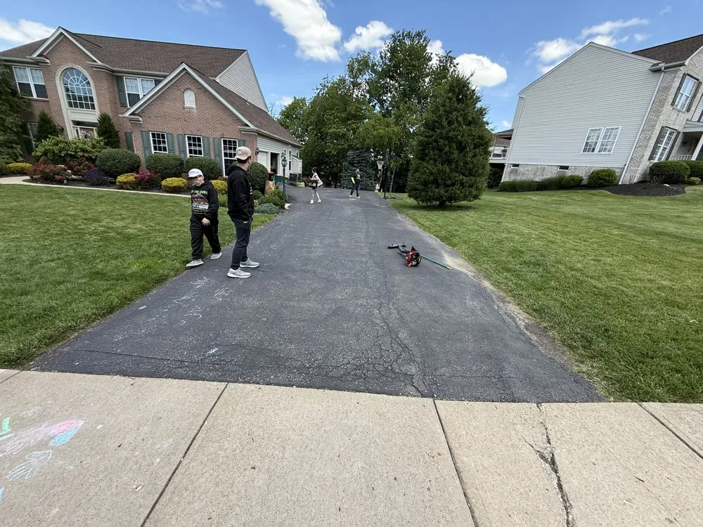 Professional roof installation experts serving Carnot-Moon, PA - Steel City Roofing & Sealcoating