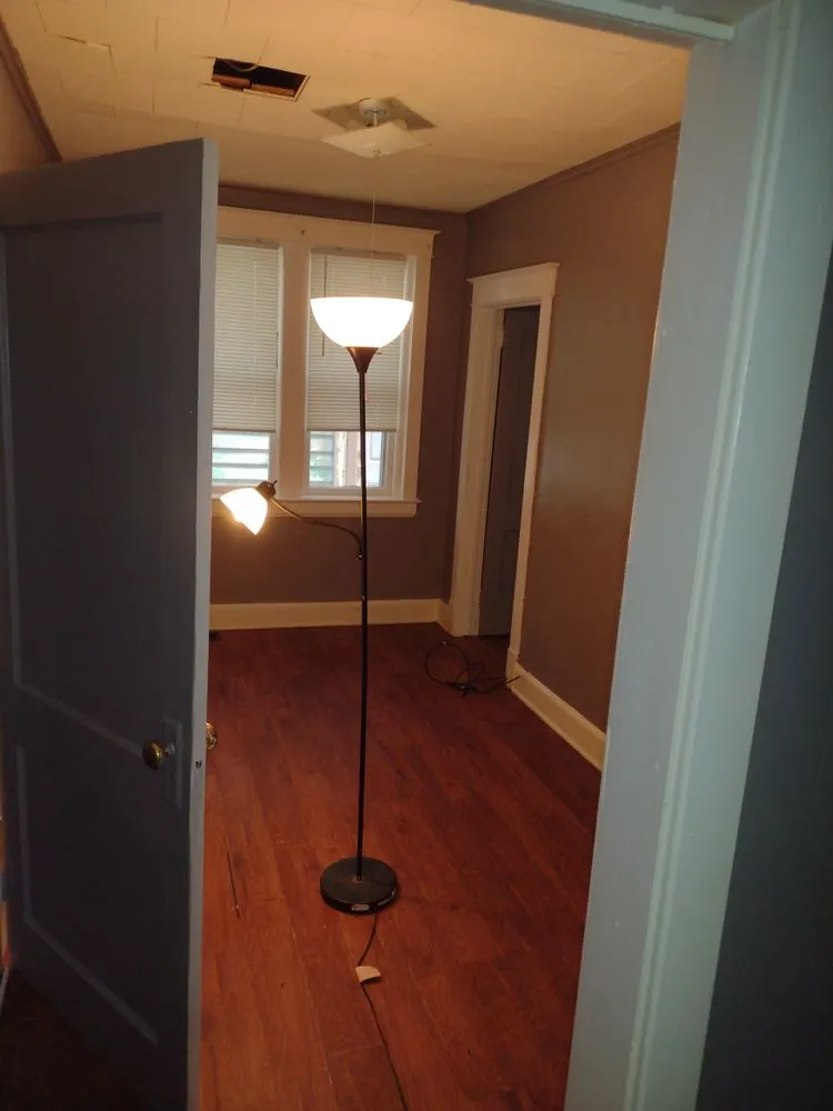 Slide of Steel Edge Contractors