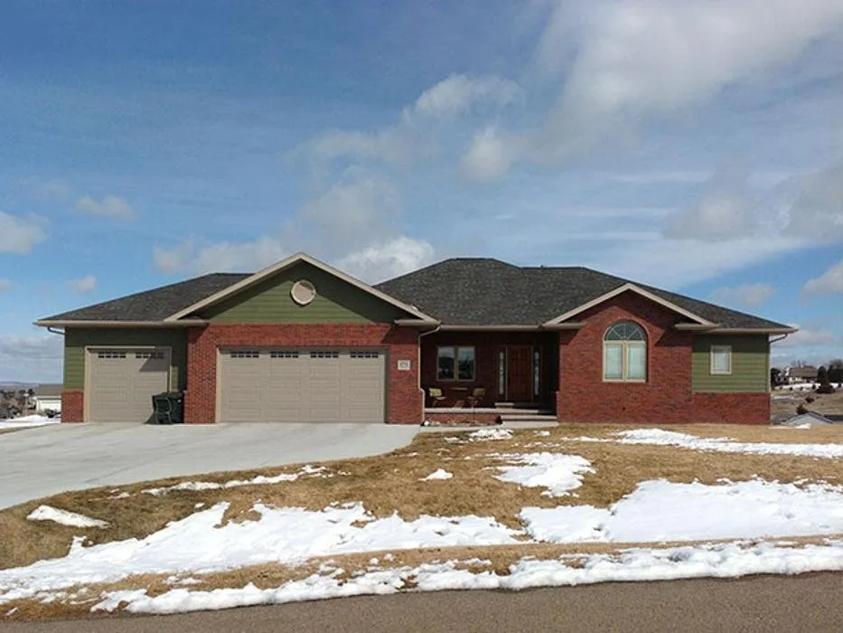 Slide of Steele's Roofing & Construction