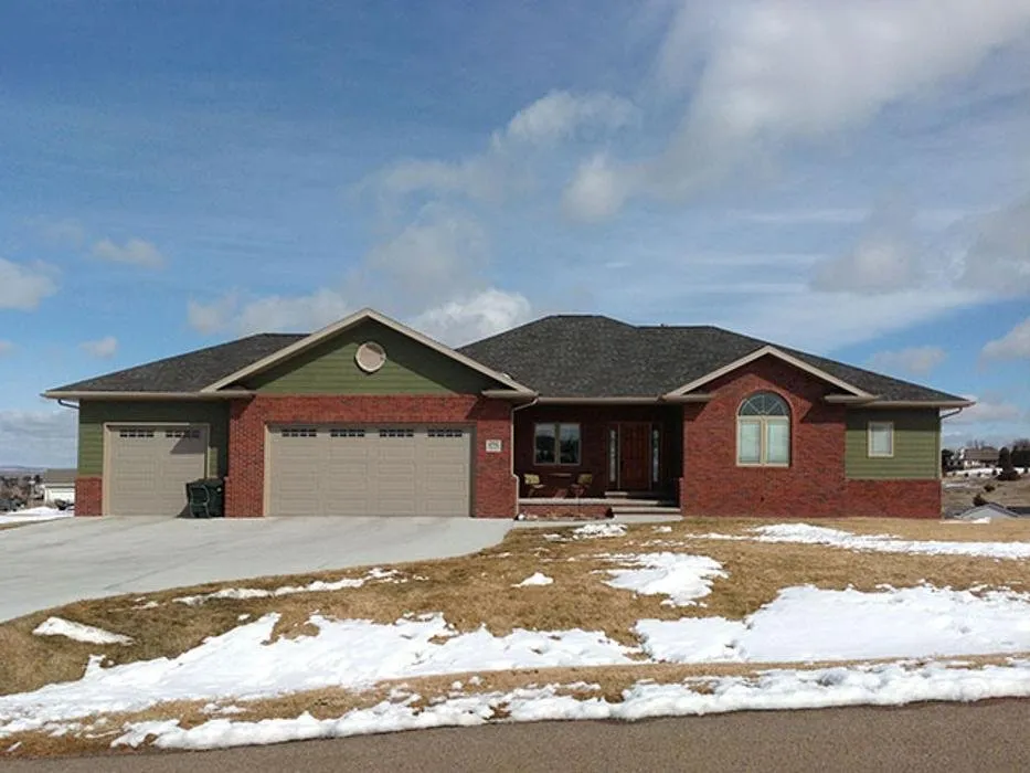 Slide of Steele's Roofing & Construction