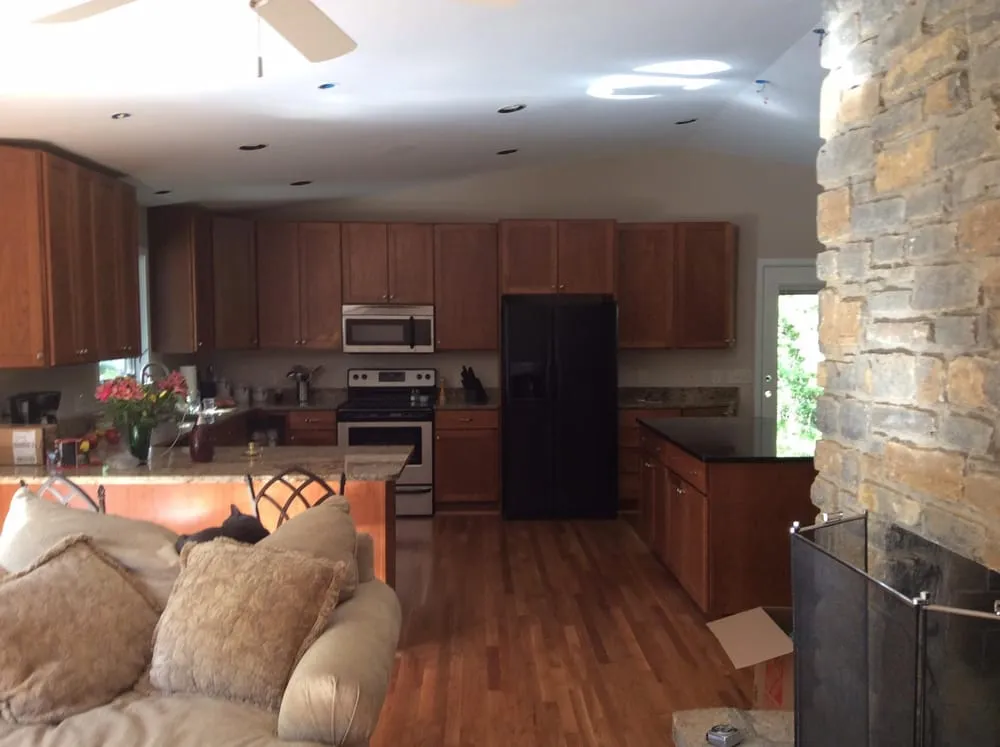 Slide of Stein Const Bldrs & Remodlrs