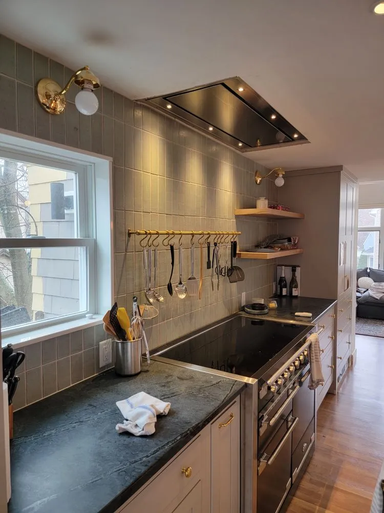 Slide of Stella Construction & Home Services