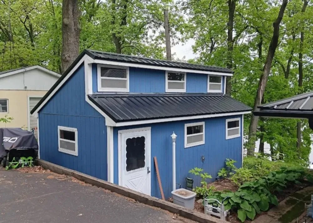 Slide of Stellar Roofing & Construction