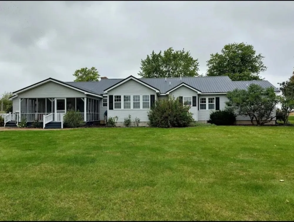 Slide of Stellar Roofing & Construction