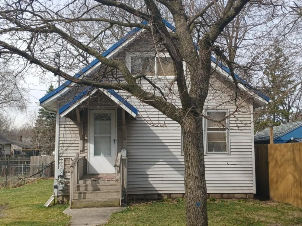 Slide of Stellar Roofing & Construction