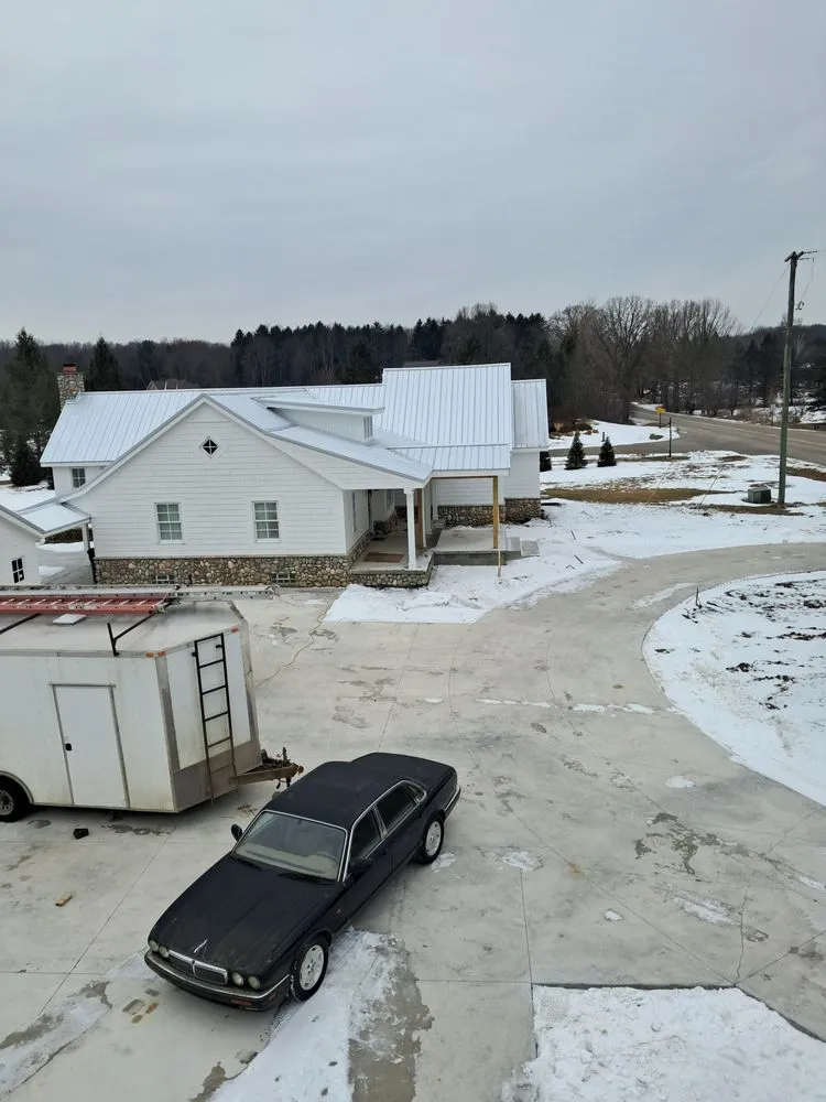 Slide of Stellar Roofing & Construction