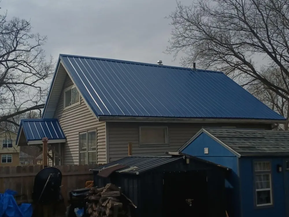 Slide of Stellar Roofing & Construction