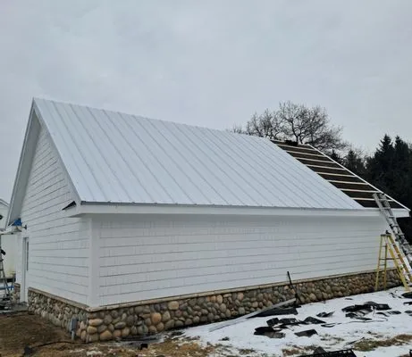 Stellar Roofing & Construction