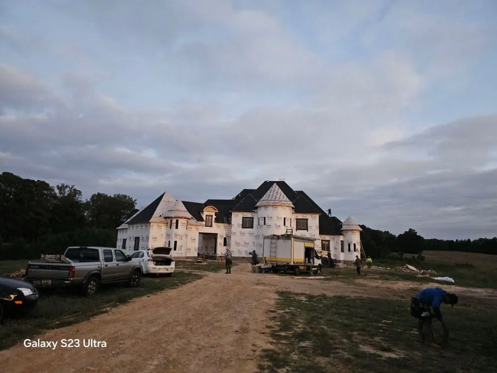 Slide of Stellar Roofing