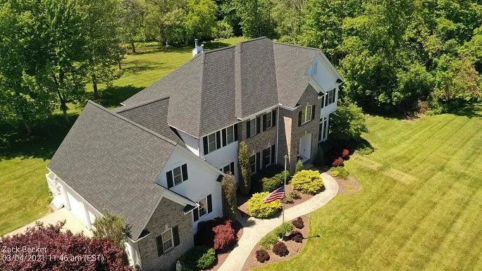 Slide of Stellar Roofing