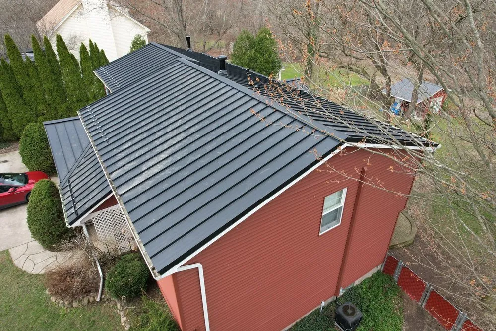Slide of Stellar Roofing