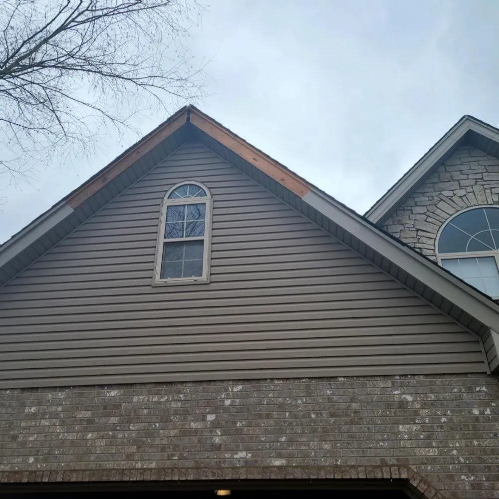 Slide of Stella’s Roofing & Co