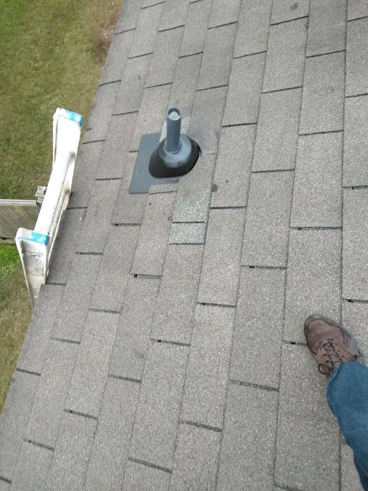 Emergency roof repair experts serving Bonneau, SC - Sterling Contracting Services