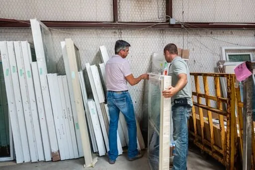 Slide of Stevan Buren