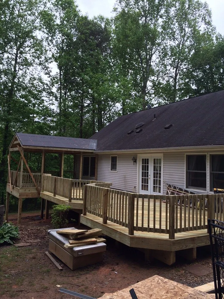 Licensed metal roofing installation after storm damage in Amissville, VA by Steve Manion General Contracting