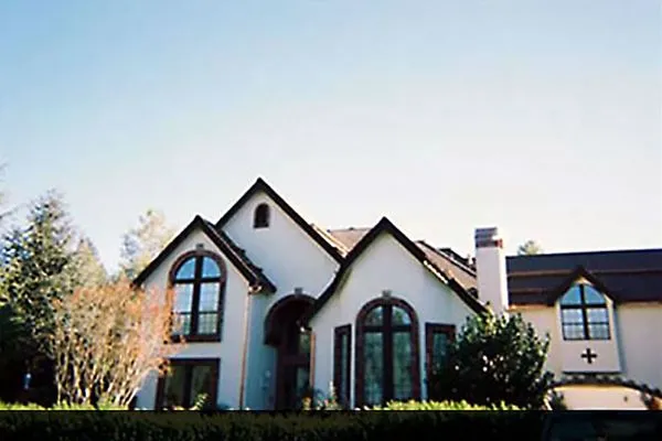 Stevenson's Roofing Logo