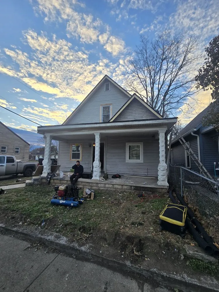 Slide of Stgo General Contractor