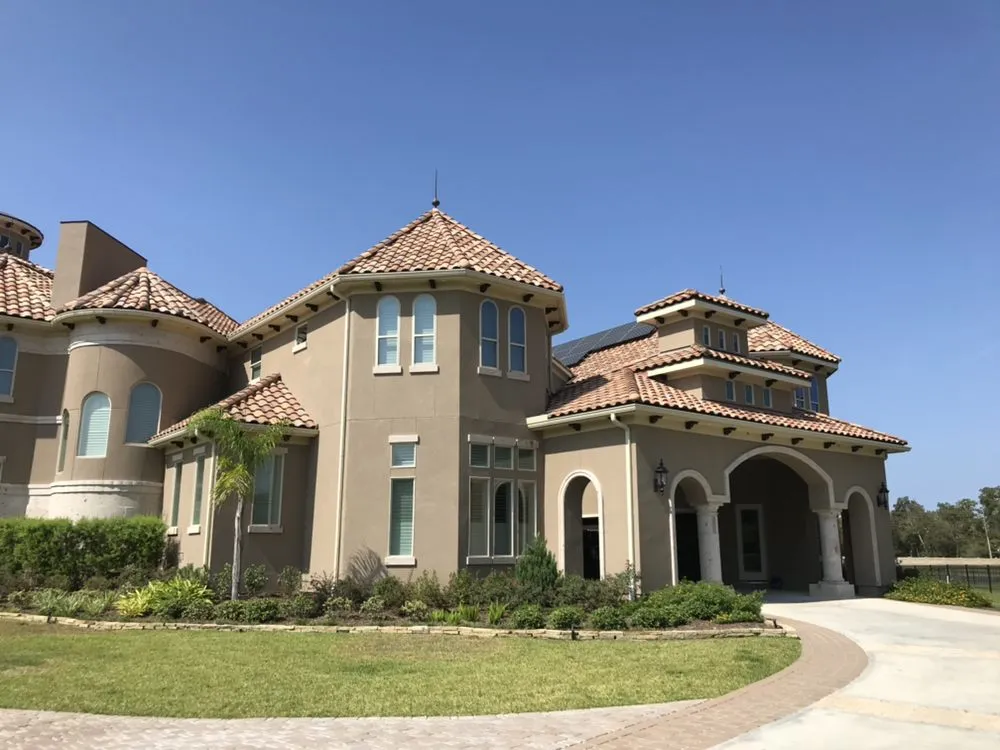 Slide of Stone Gate Roofing