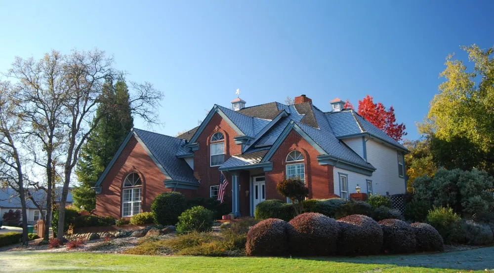 Slide of Stonebridge Roofing