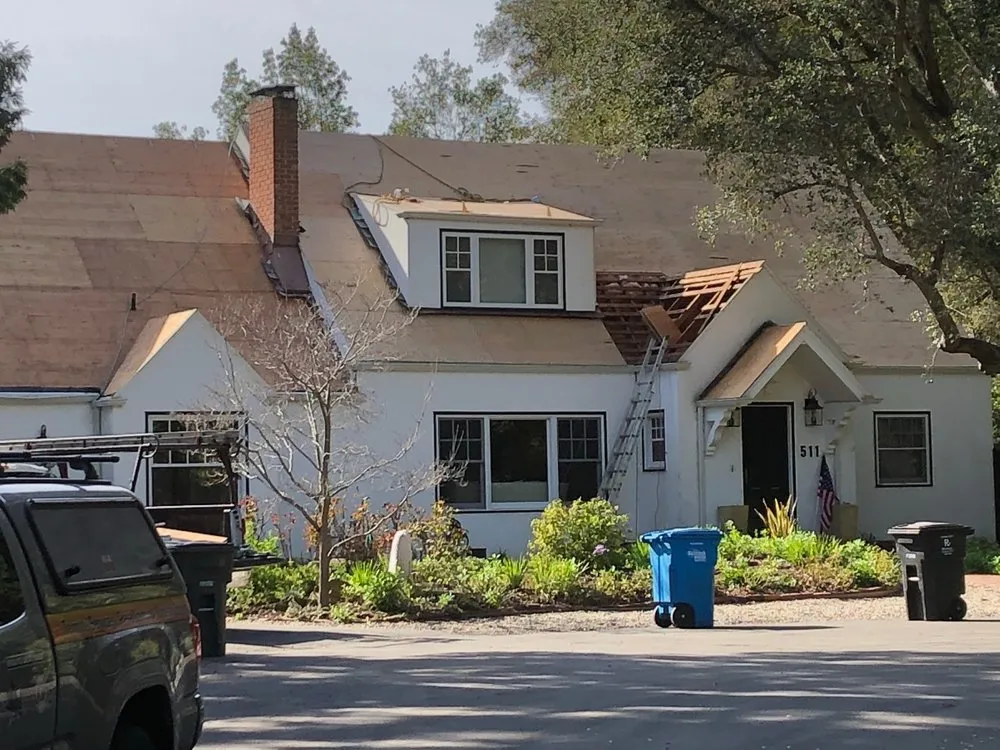 Slide of Stoneridge Roofing