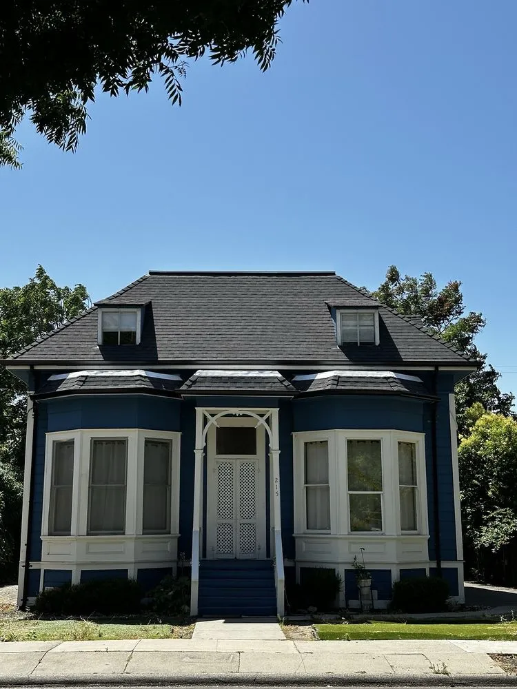 Slide of Stoneridge Roofing