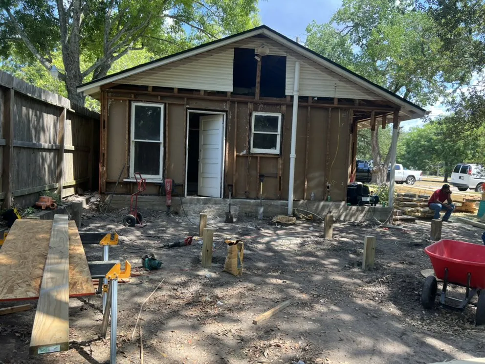 Slide of Stonewall Roofing & Construction