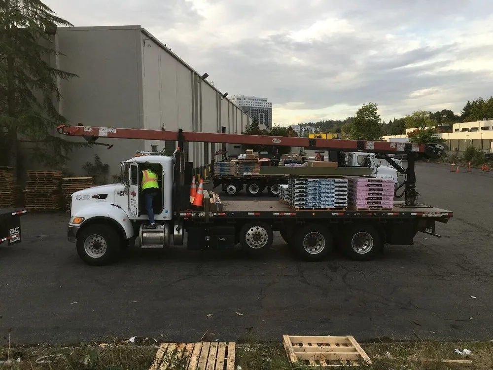 Slide of Stoneway Roofing Supply