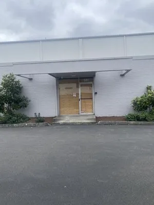 Stoneway Roofing Supply Logo