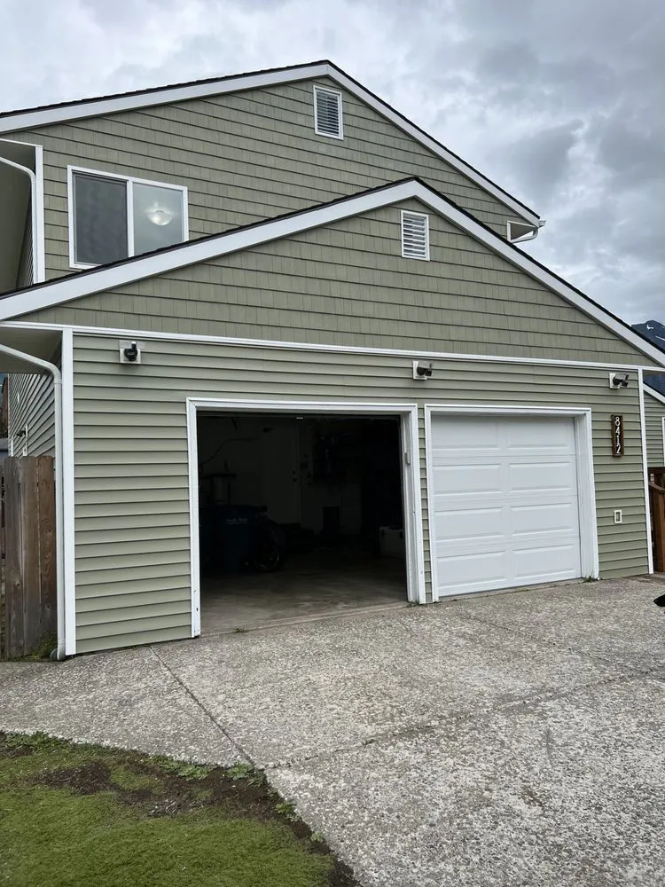 Slide of Storm Front Contractors