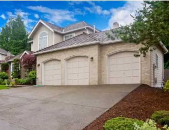 Slide of Storm Guard Roofing and Construction