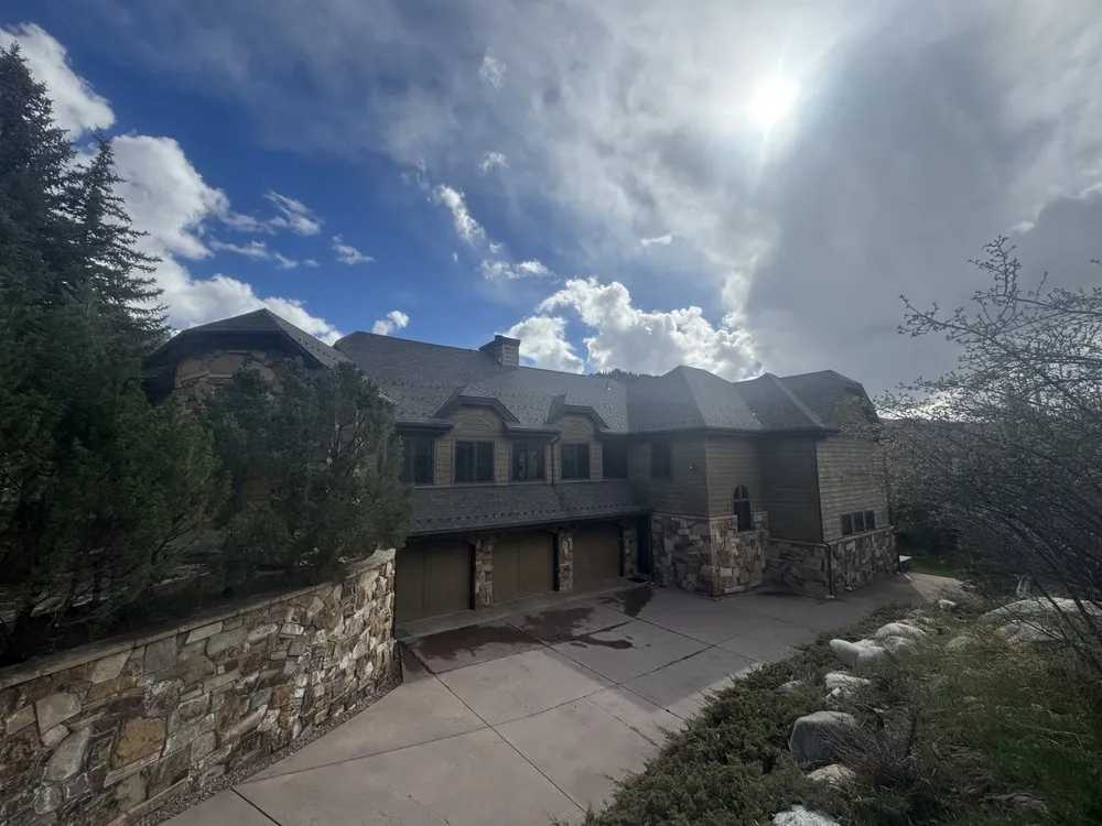 Slide of Storm Help Pro