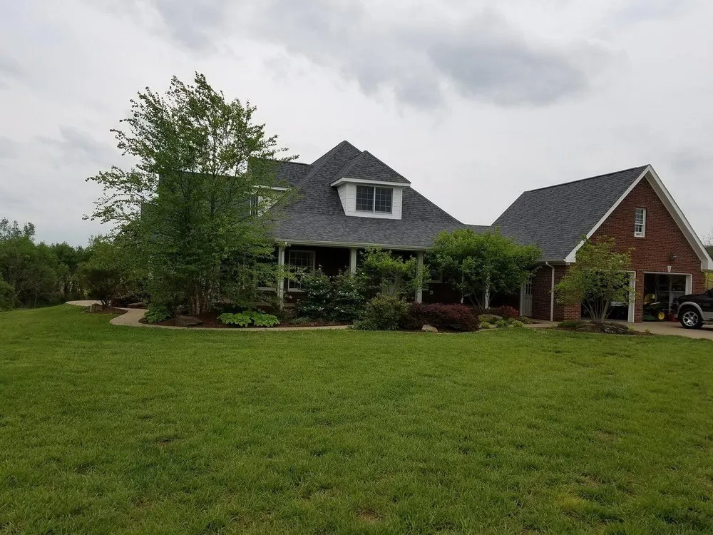 Slide of Storm Kat Roofing