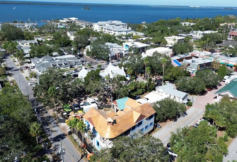 Slide of Storm Peak Roofing