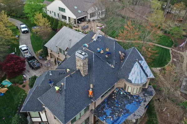 Storm Shield Roofing & Restorations Logo